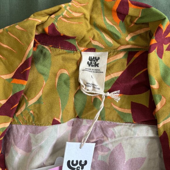 NWT Lucky and Yak Unisex Button Up - Picture 3 of 4
